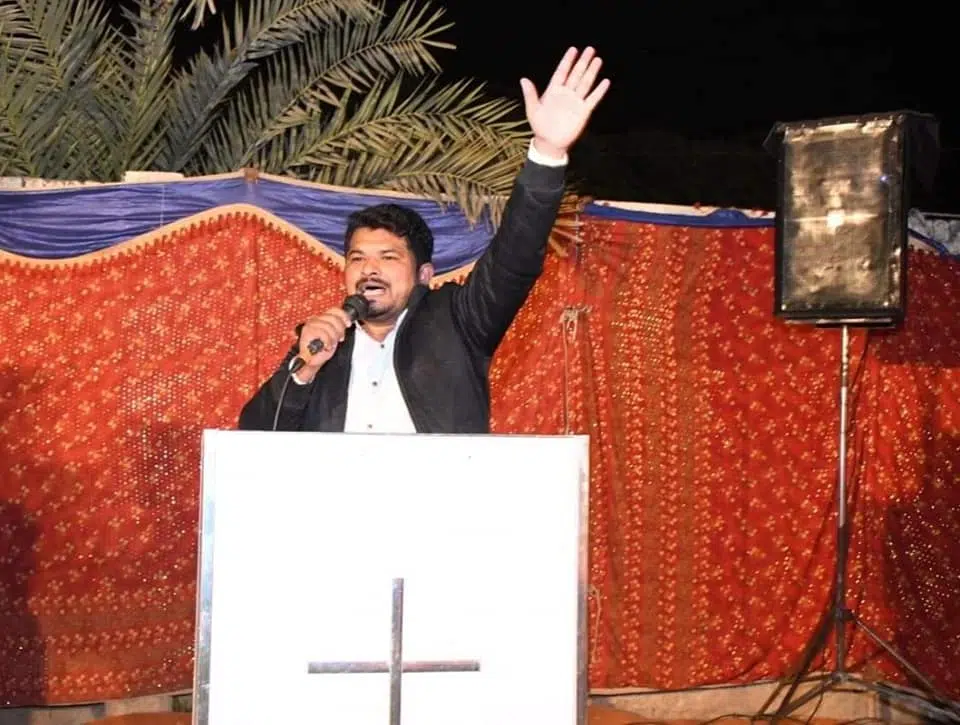 Mahmood preaching to crowds